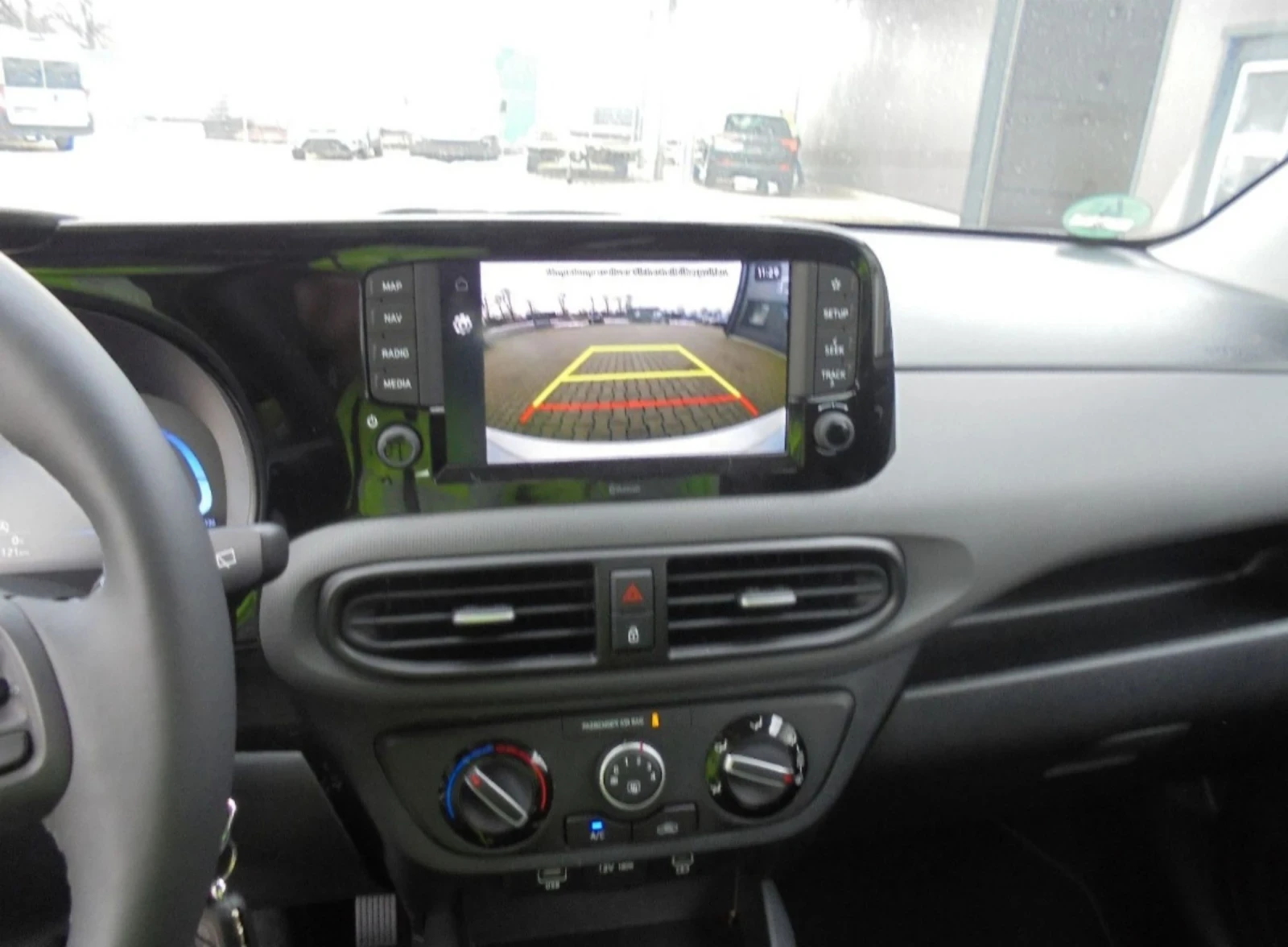 Hyundai I10 121 km, снимка 3 - Автомобили и джипове - 54220877