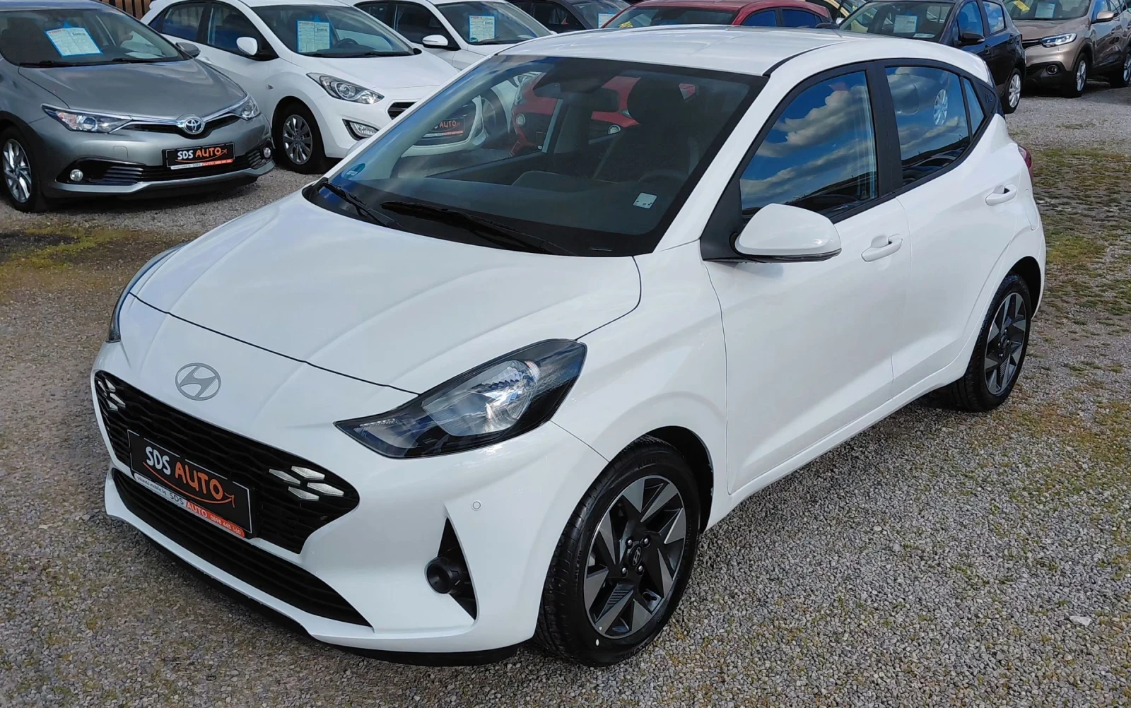 Hyundai I10 145km, NAVI, CAMERA, NEW CAR, снимка 3 - Автомобили и джипове - 54220877