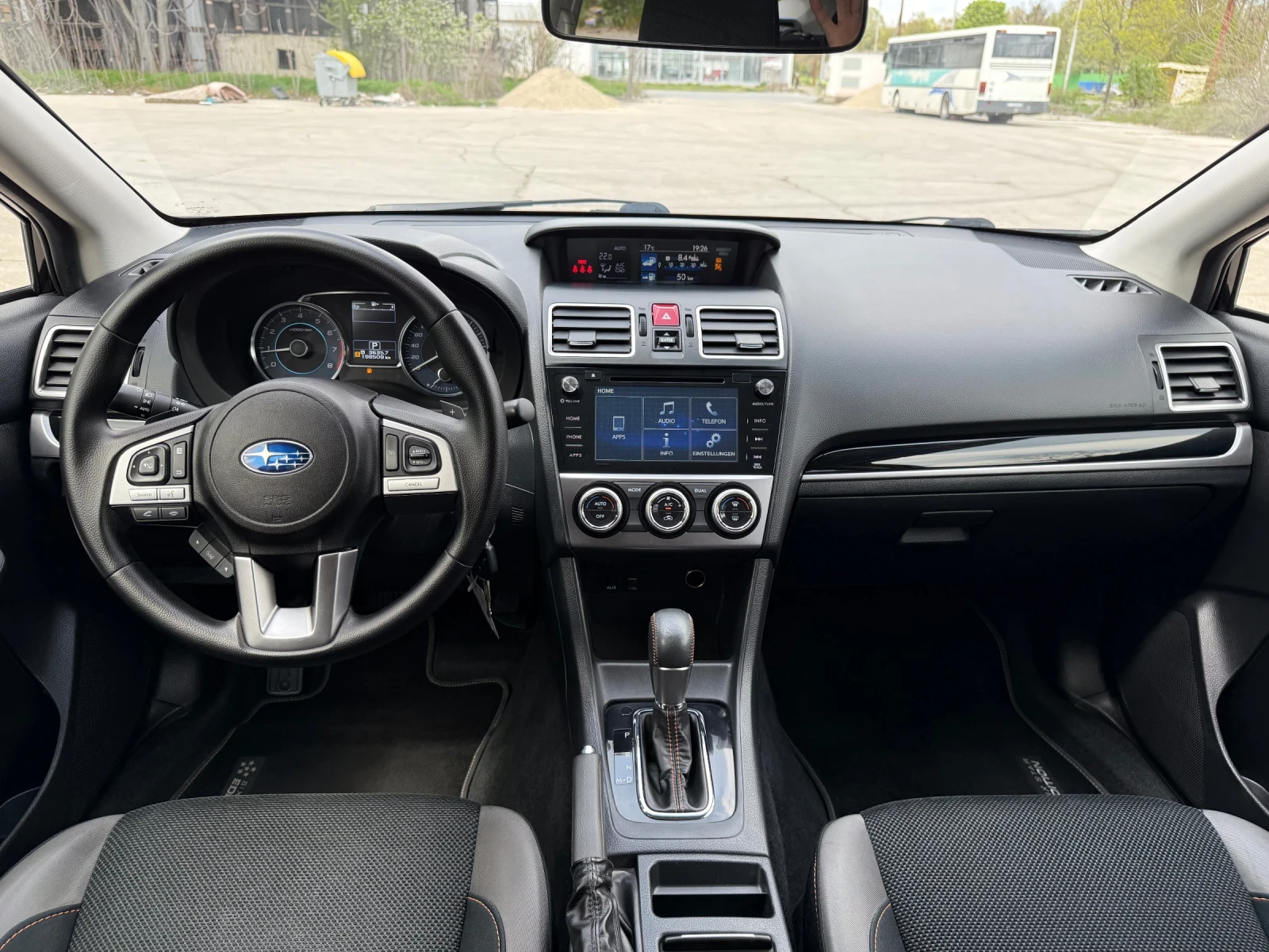 Subaru XV 2.0i AUTOMATIC FACELIFT, снимка 8 - Автомобили и джипове - 54258929