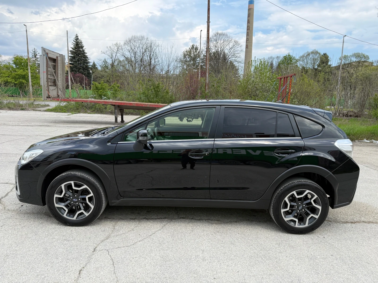 Subaru XV 2.0i AUTOMATIC FACELIFT, снимка 2 - Автомобили и джипове - 54258929