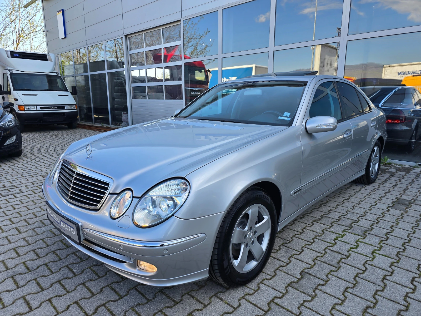 Mercedes-Benz E 270 AVANTGARDE* * , снимка 6 - Автомобили и джипове - 54460725