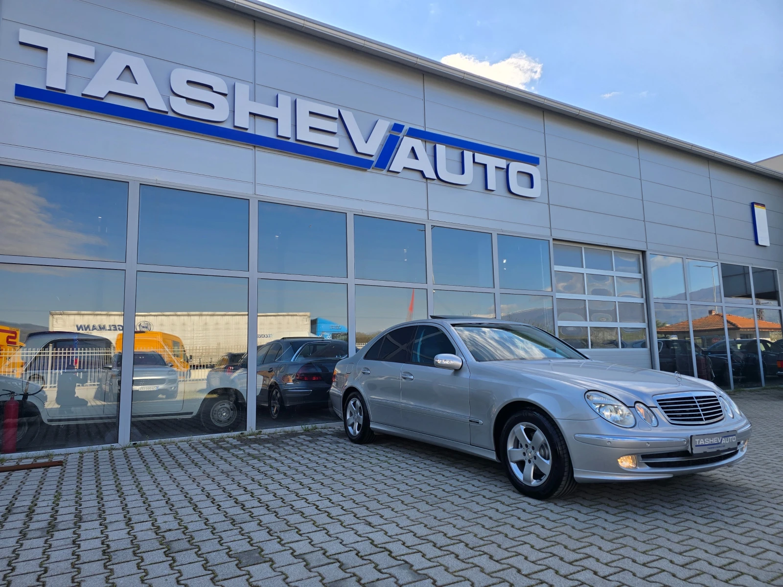 Mercedes-Benz E 270 AVANTGARDE* * 