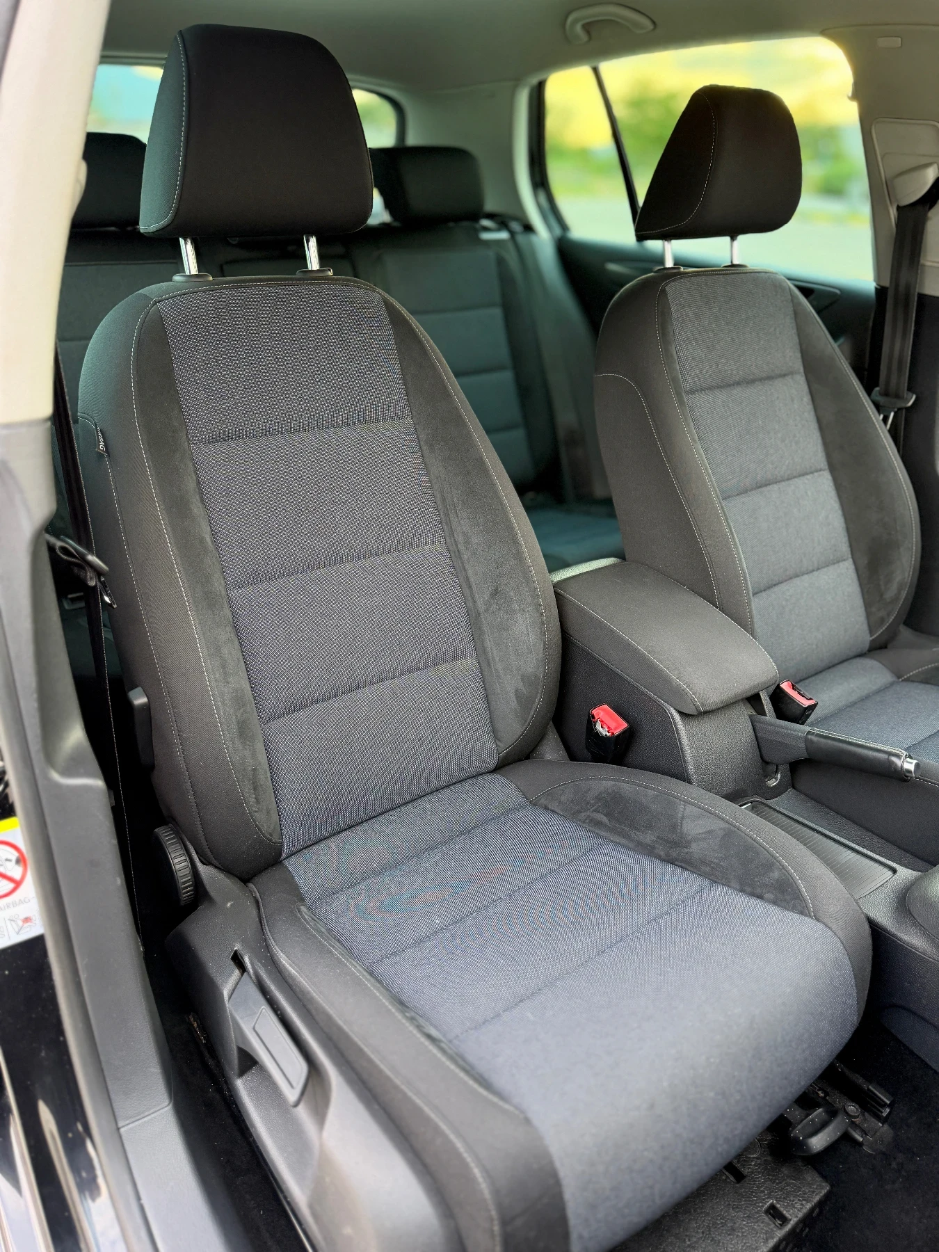 VW Golf 1.6 TDI Style 105 hp 243 хил км Видео , снимка 8 - Автомобили и джипове - 54663044