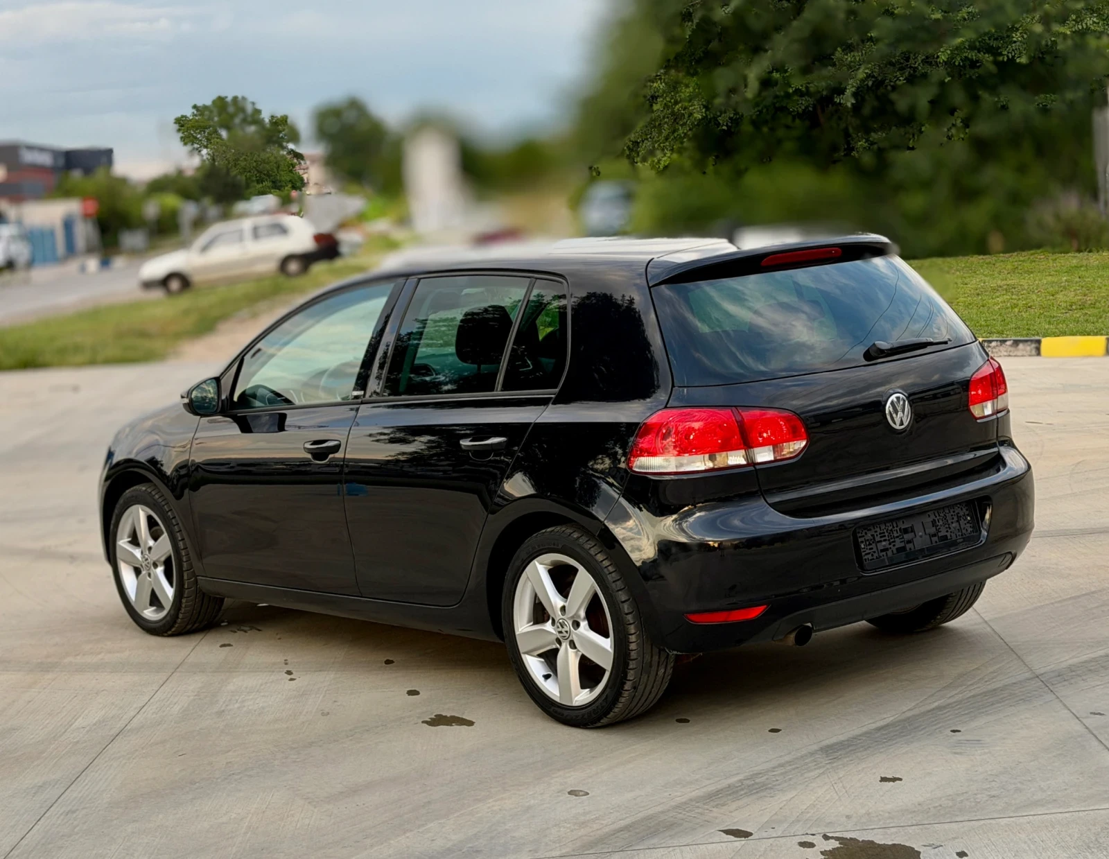 VW Golf 1.6 TDI Style 105 hp 243 хил км Видео , снимка 4 - Автомобили и джипове - 54663044