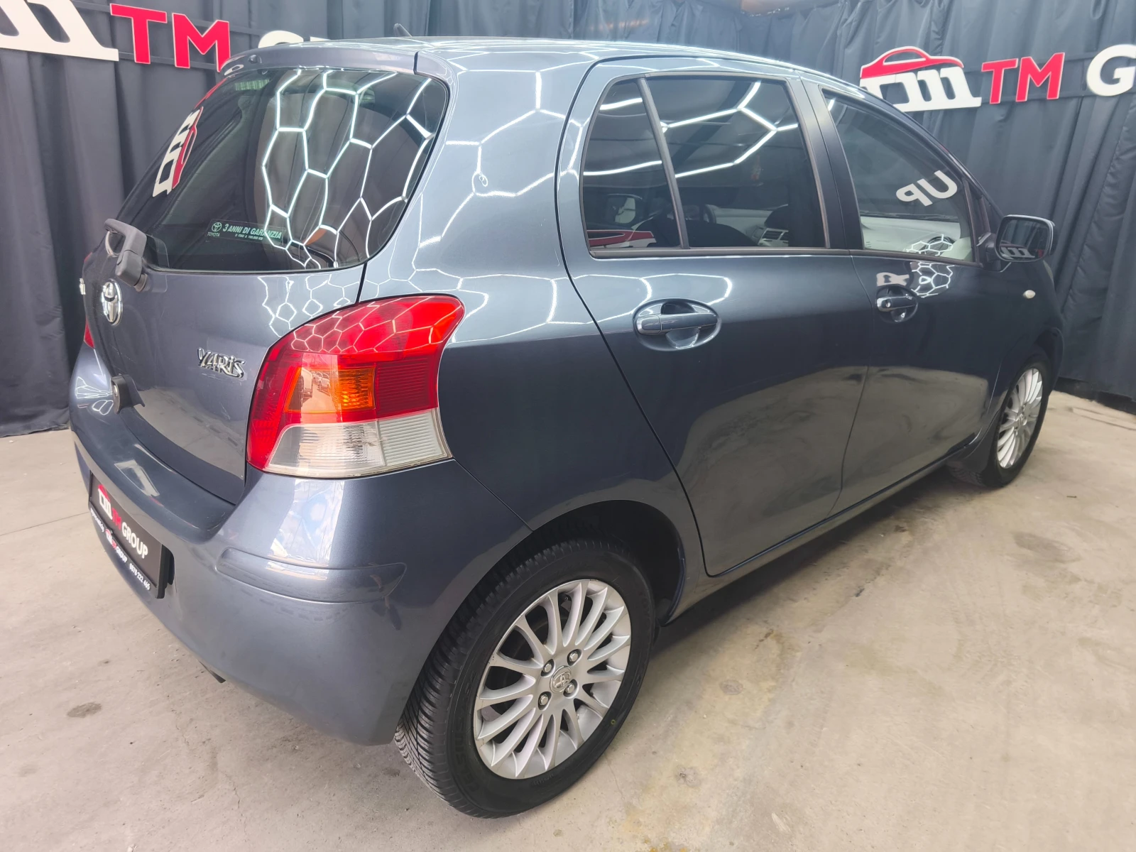Toyota Yaris 1.3VVT-I Automatic 101k.c , снимка 4 - Автомобили и джипове - 54679963