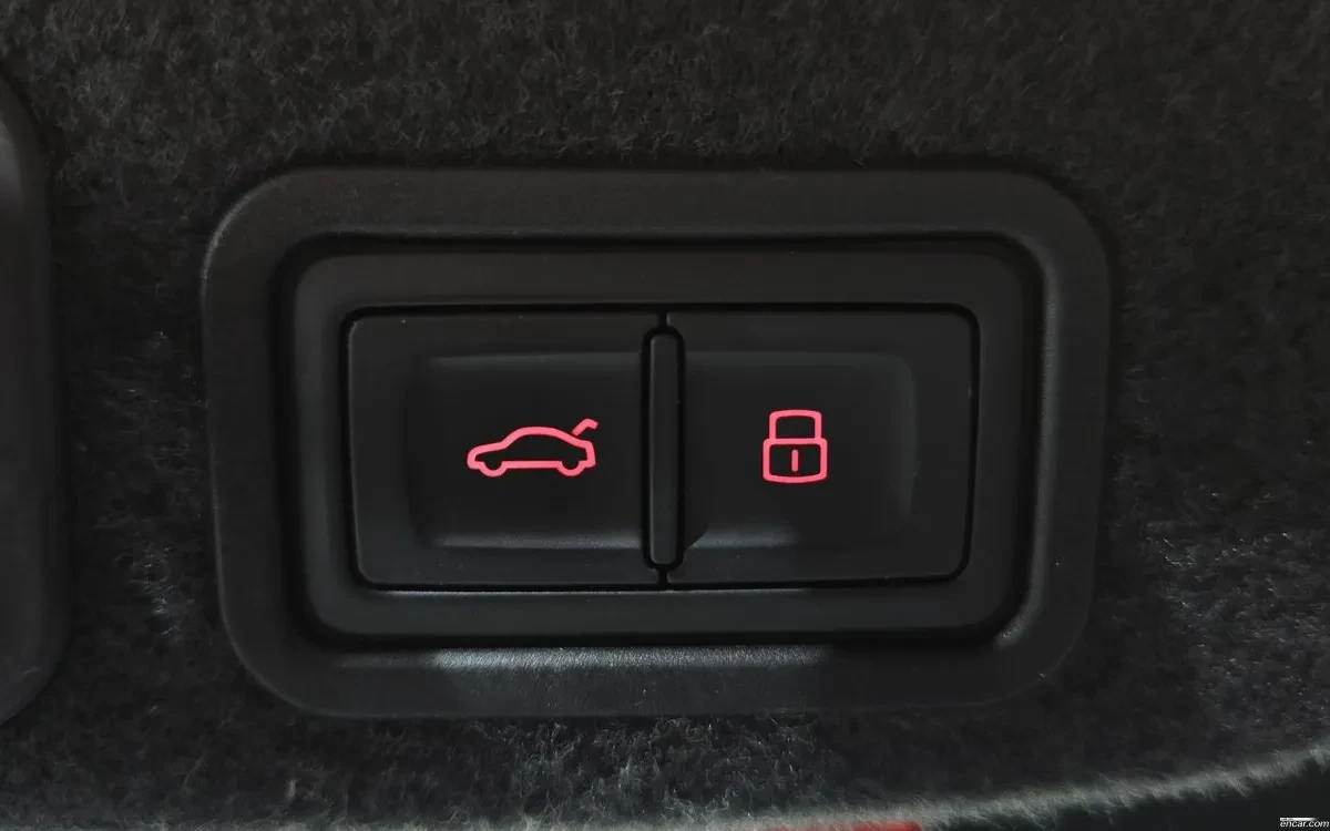 Audi A8 4.2 60 TDI Quattro, Full , снимка 17 - Автомобили и джипове - 54910301