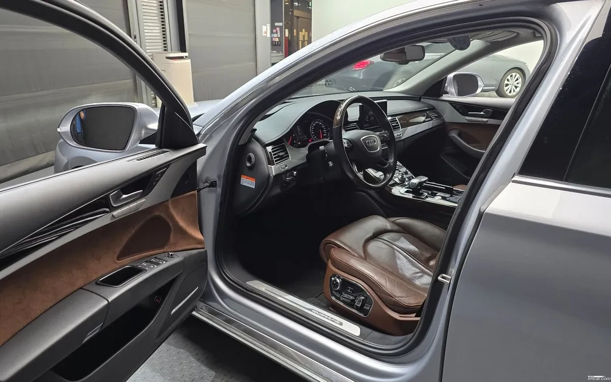 Audi A8 4.2 60 TDI Quattro, Full , снимка 9 - Автомобили и джипове - 54910301
