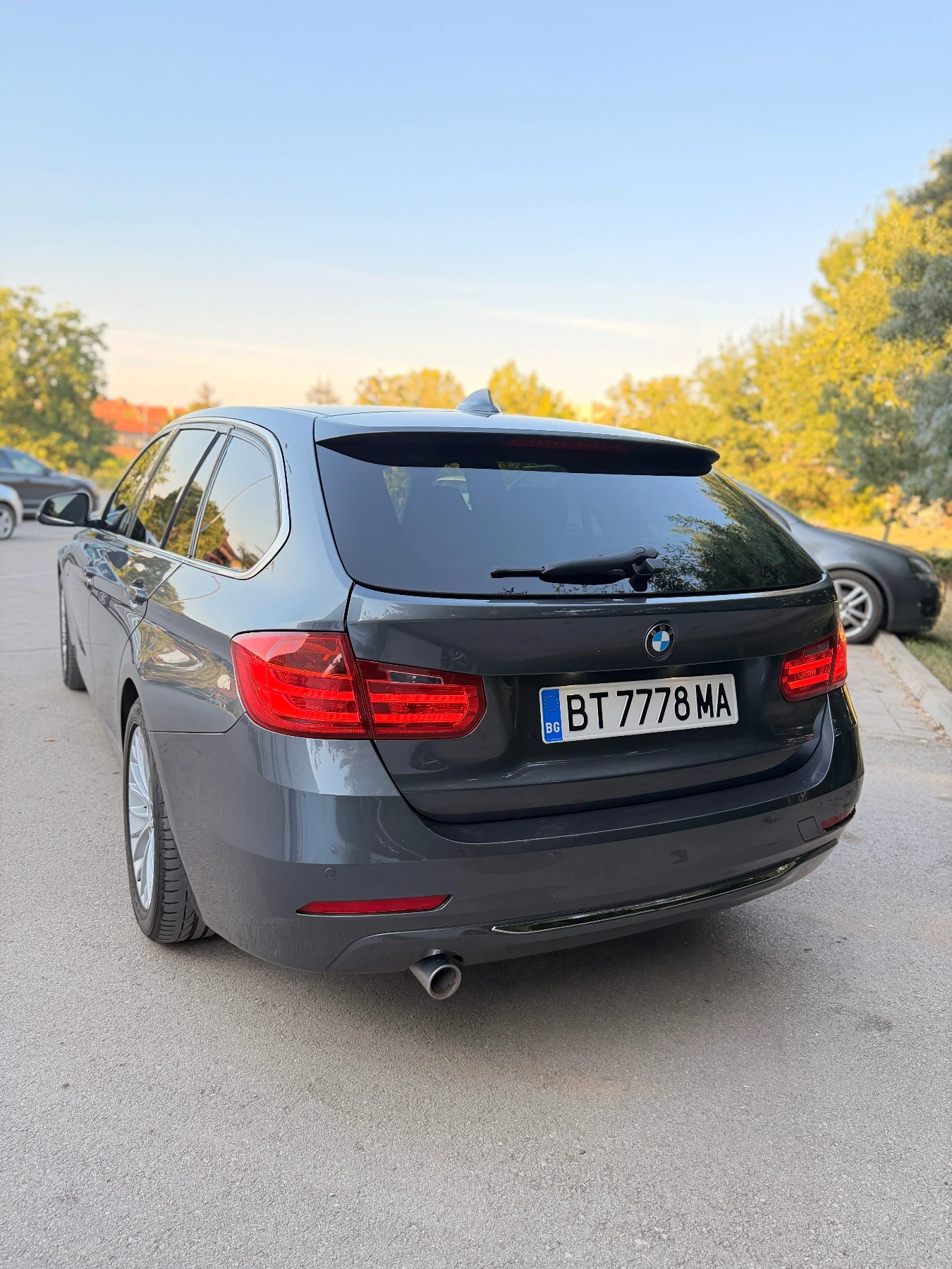 BMW 320 Luxury Line, снимка 4 - Автомобили и джипове - 55072296
