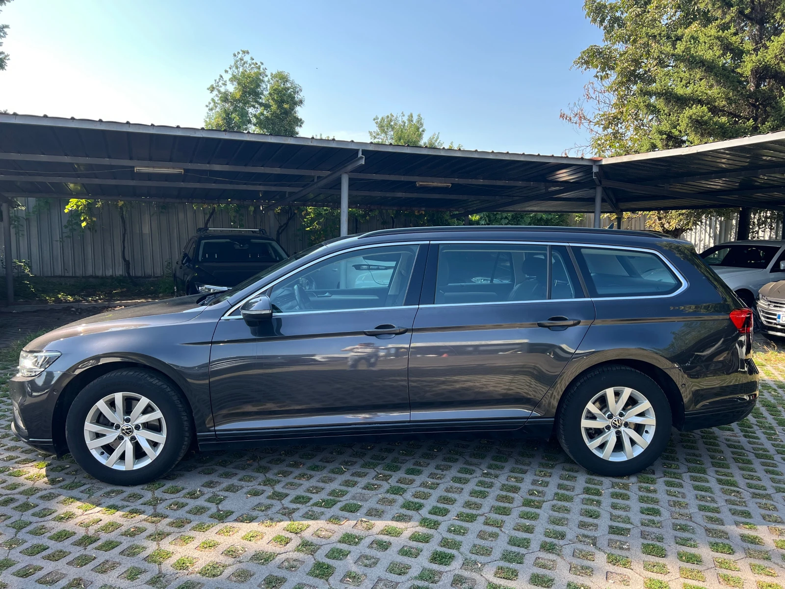 VW Passat 2.0 TDI 6MT, снимка 3 - Автомобили и джипове - 55352401