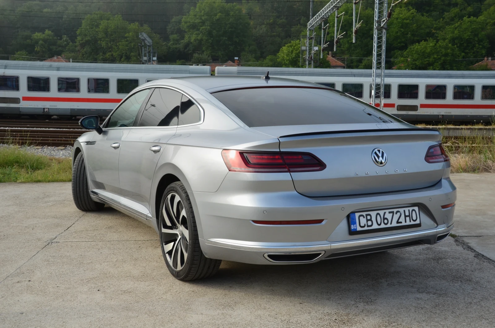 VW Arteon 2.0 TDI R line, снимка 6 - Автомобили и джипове - 55605427