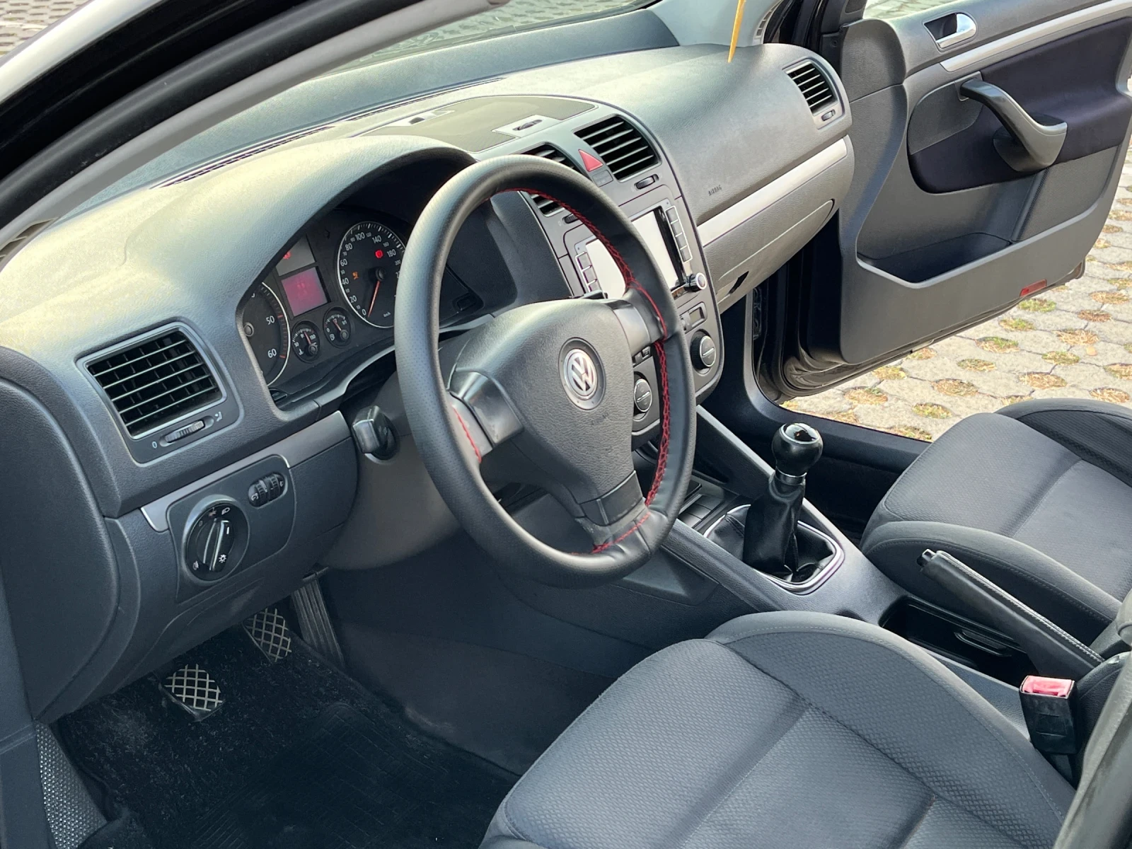 VW Golf 1.9TDI/105/BKC, снимка 11 - Автомобили и джипове - 55830078