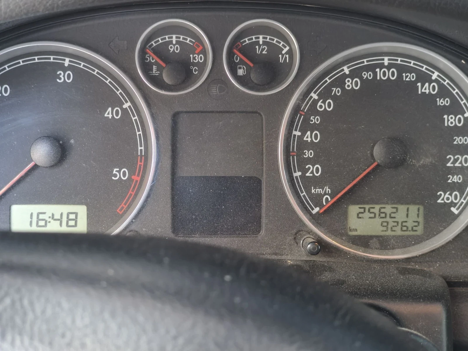 VW Passat 1.9TDI, снимка 4 - Автомобили и джипове - 56317816