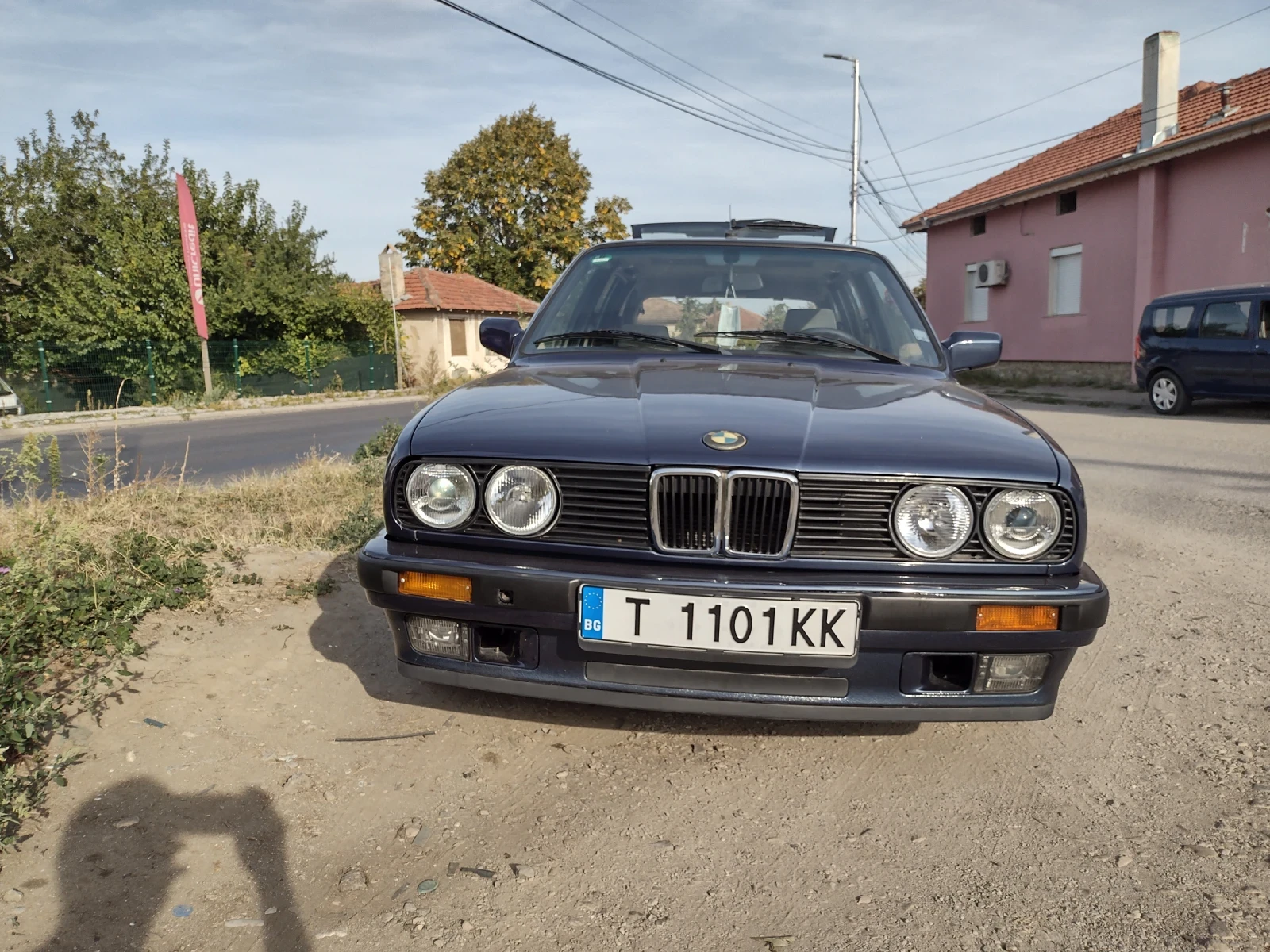 BMW 316 318is, снимка 2 - Автомобили и джипове - 56417370
