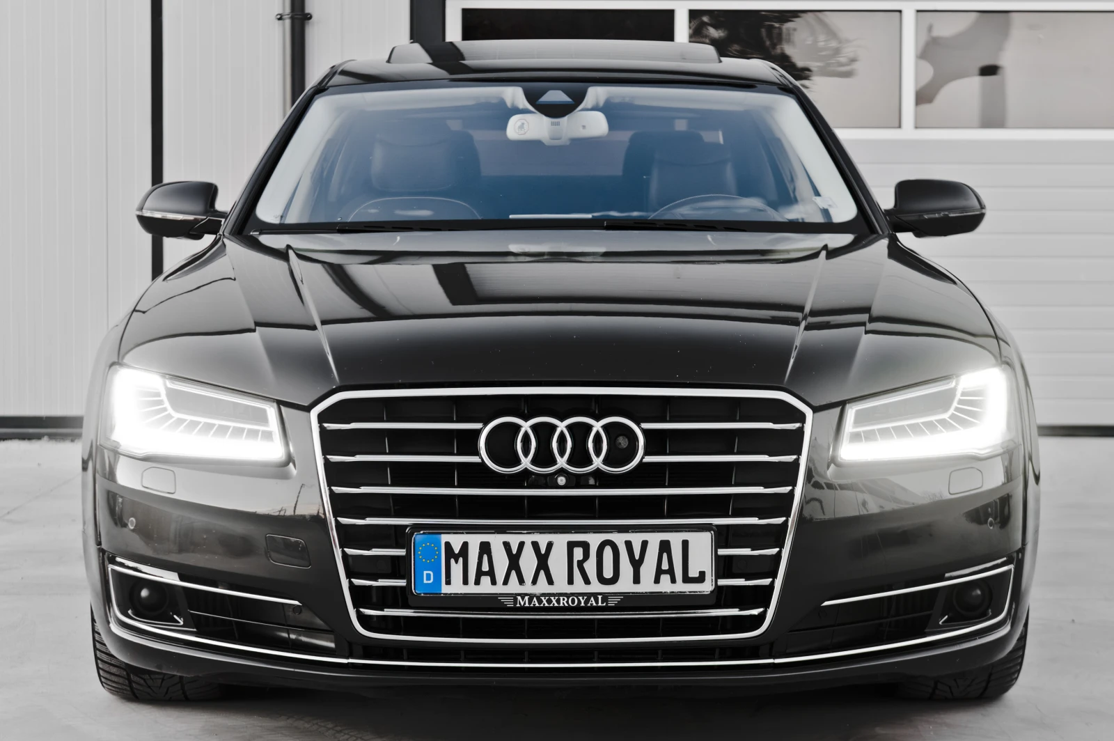 Audi A8 LONG 4.2TDI Design Selection, снимка 2 - Автомобили и джипове - 56745157