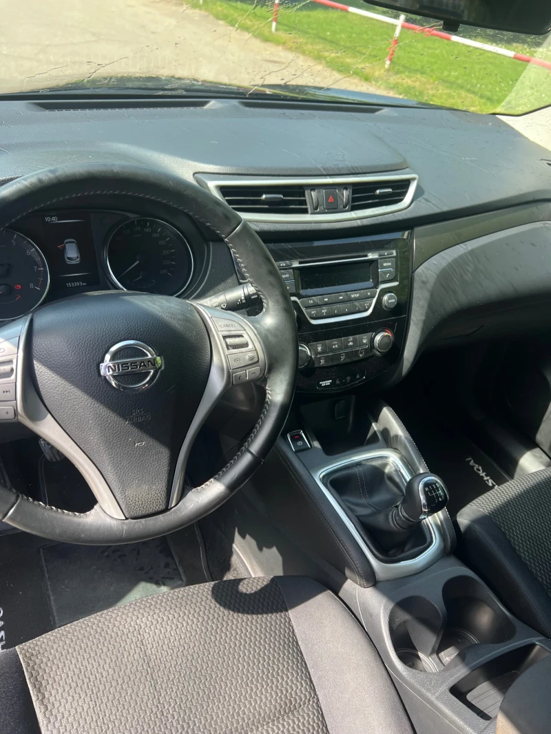 Nissan Qashqai 1.2, снимка 5 - Автомобили и джипове - 48033676