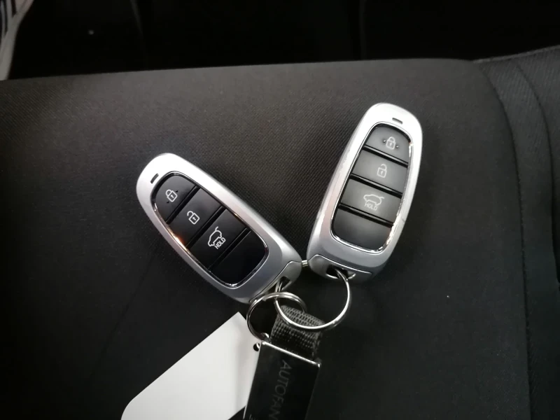 Hyundai Tucson 1.6 CRDI HYBRID EXELLENCE, снимка 15 - Автомобили и джипове - 52595413