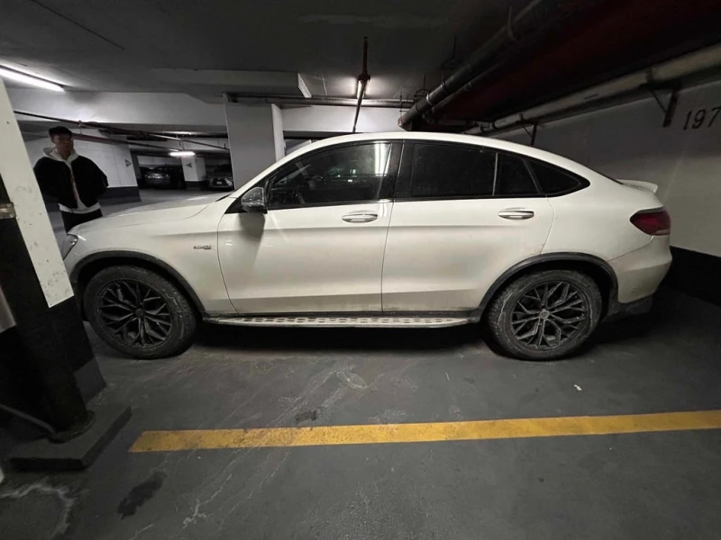 Mercedes-Benz GLC 43 AMG Coupe | AWD | DISTRONIC | 360  | CARFAX, снимка 2 - Автомобили и джипове - 53398270