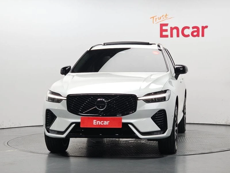 Volvo XC60 B5 Ultra Dark Air Sus| 250к.с.| ВКЛ.ТЕХНОТЕСТ, снимка 3 - Автомобили и джипове - 55171407
