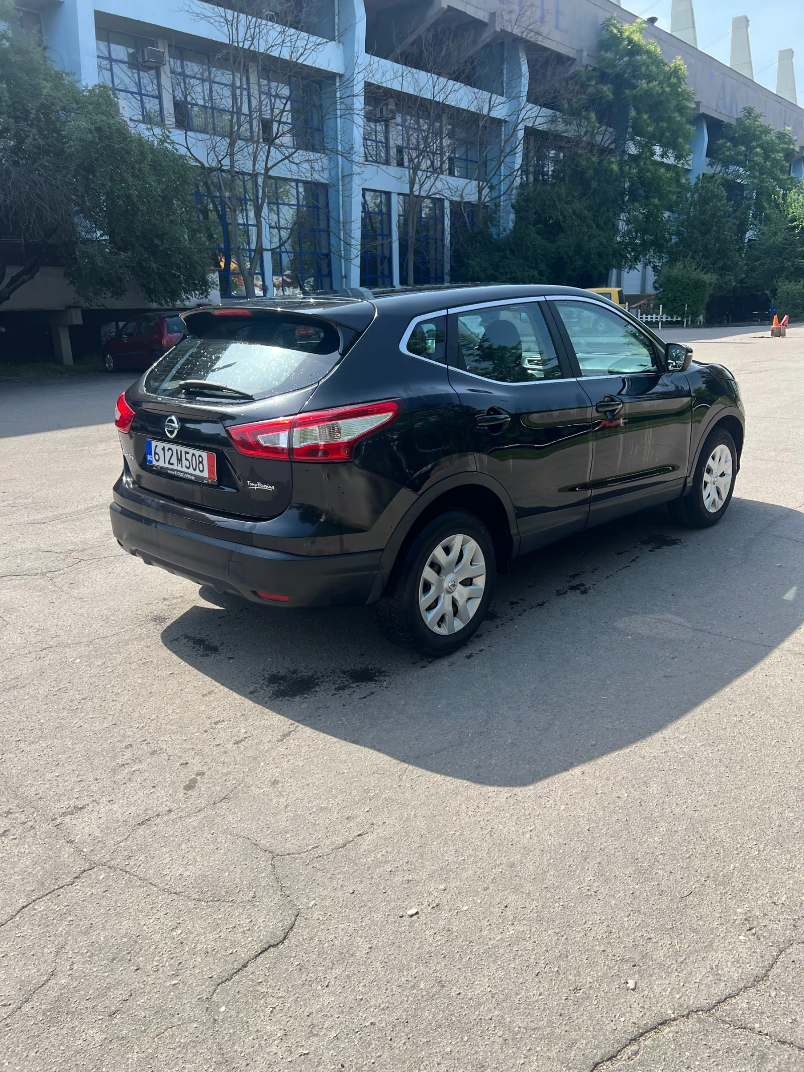 Nissan Qashqai 1.2 - изображение 2