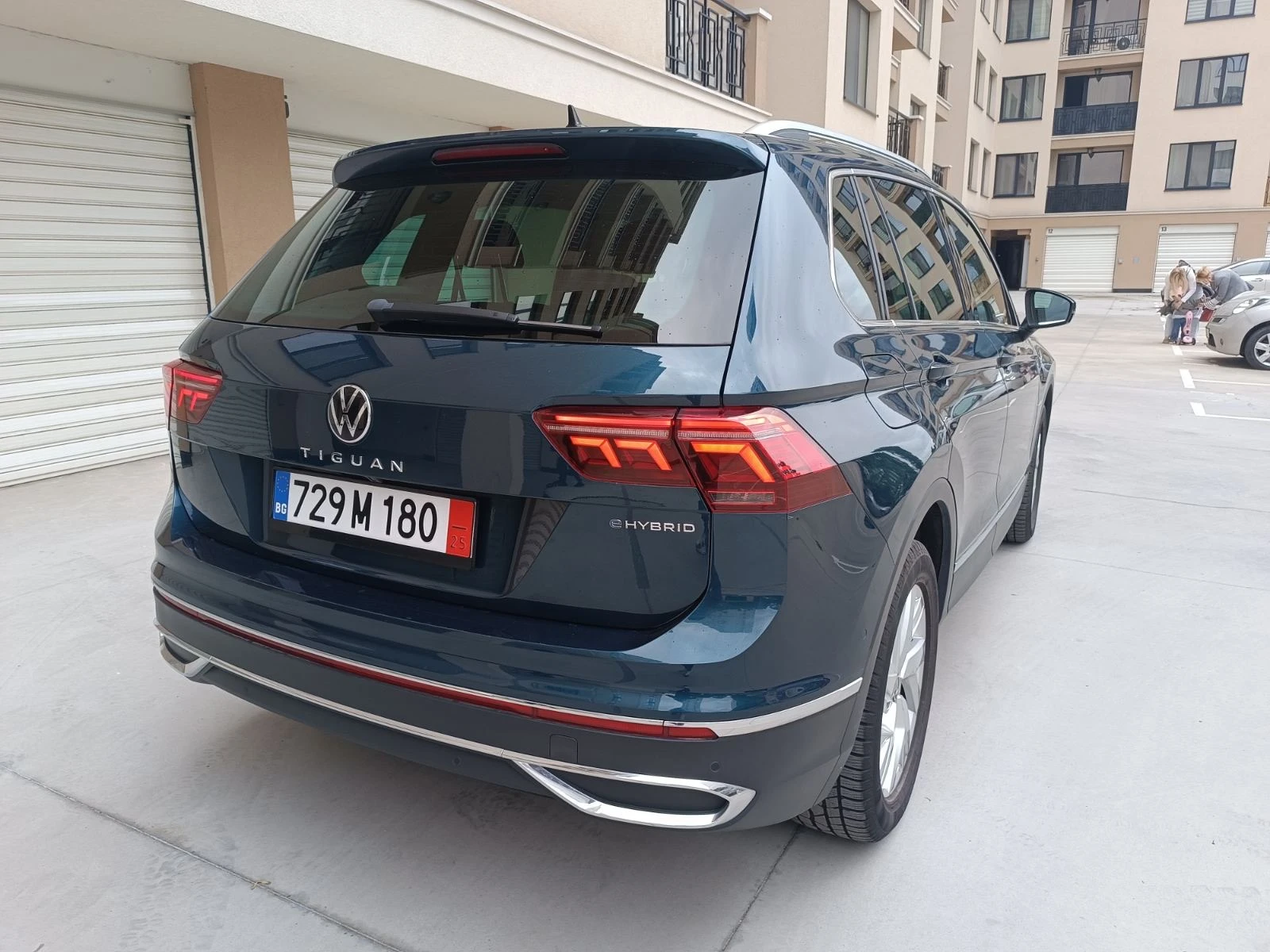 VW Tiguan e-Hybrid IQ.Light Сервизна история 102Kкм - изображение 5