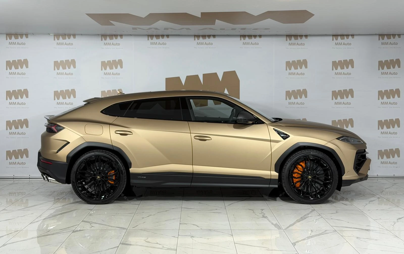 Lamborghini Urus SE* Bronzo Zenas* B&O* Pano - изображение 3