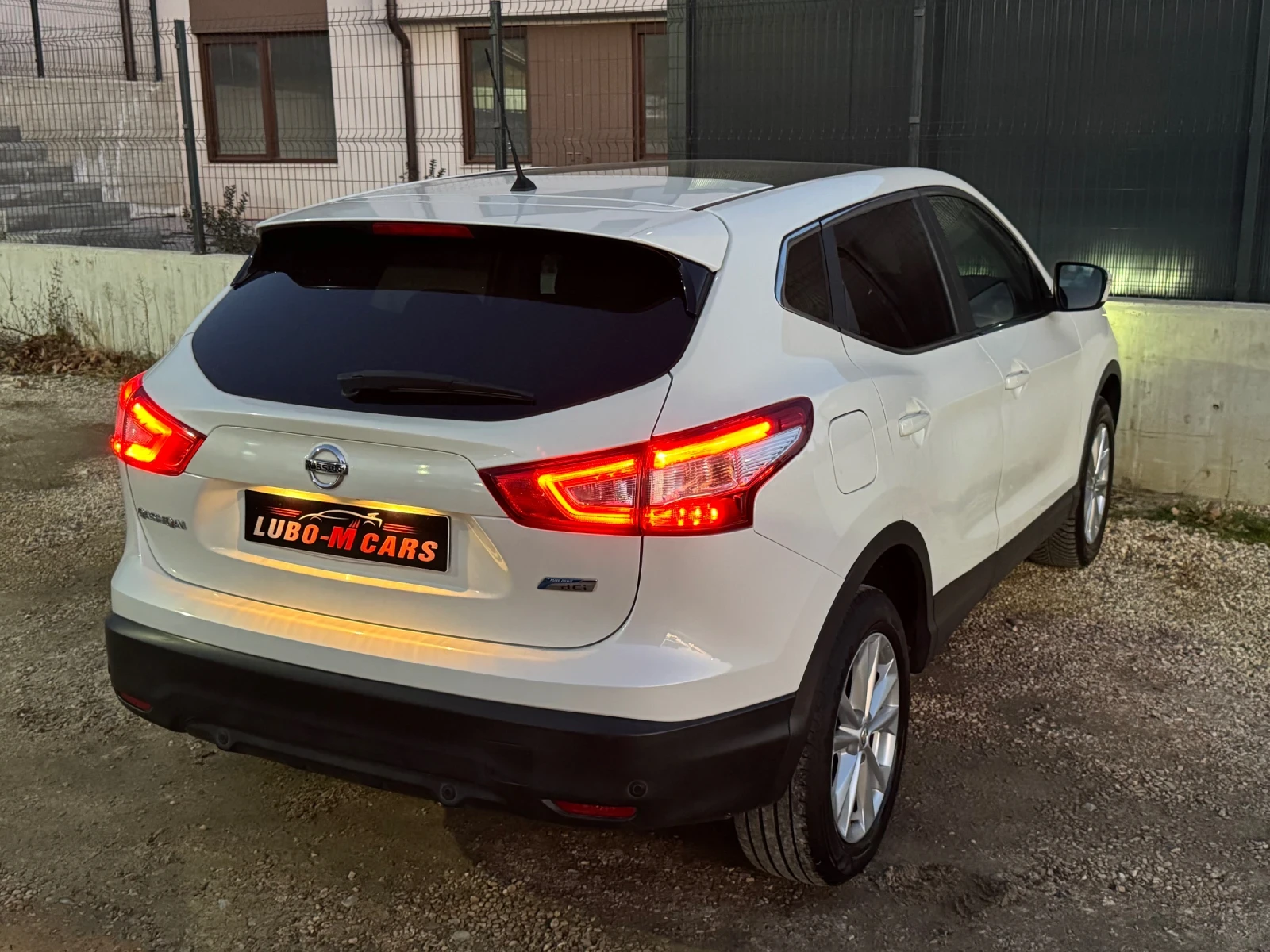 Nissan Qashqai 1.5DCI* 110* Connect* FULL* ���* ��������*  | Mobile.bg � ����������� 8