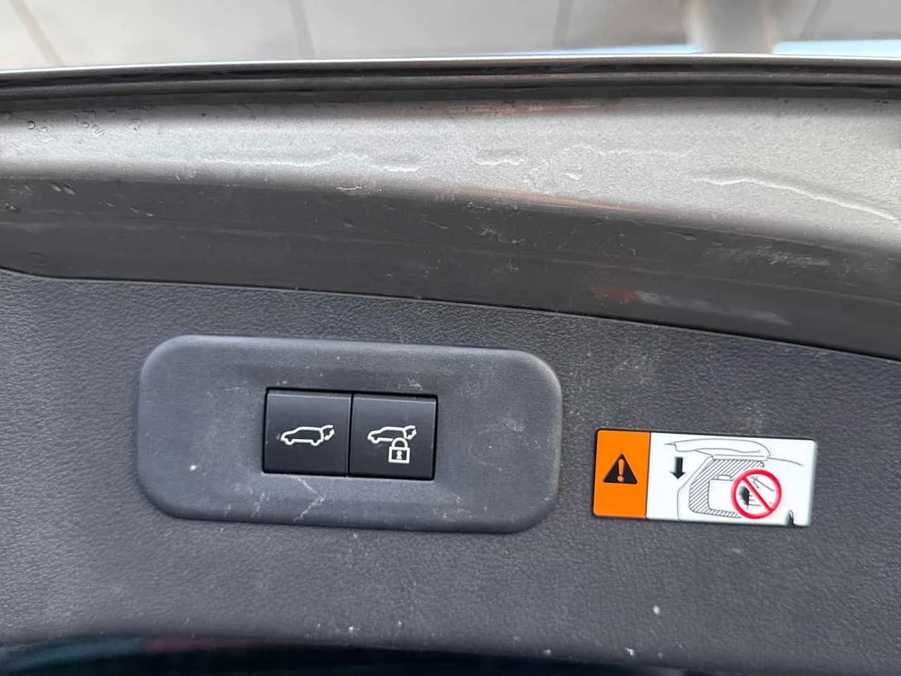 Lexus NX * 350h * 2 КЛЮЧА* PANO* KEYLESS* ПОДГРЕВ* , снимка 15 - Автомобили и джипове - 53989904