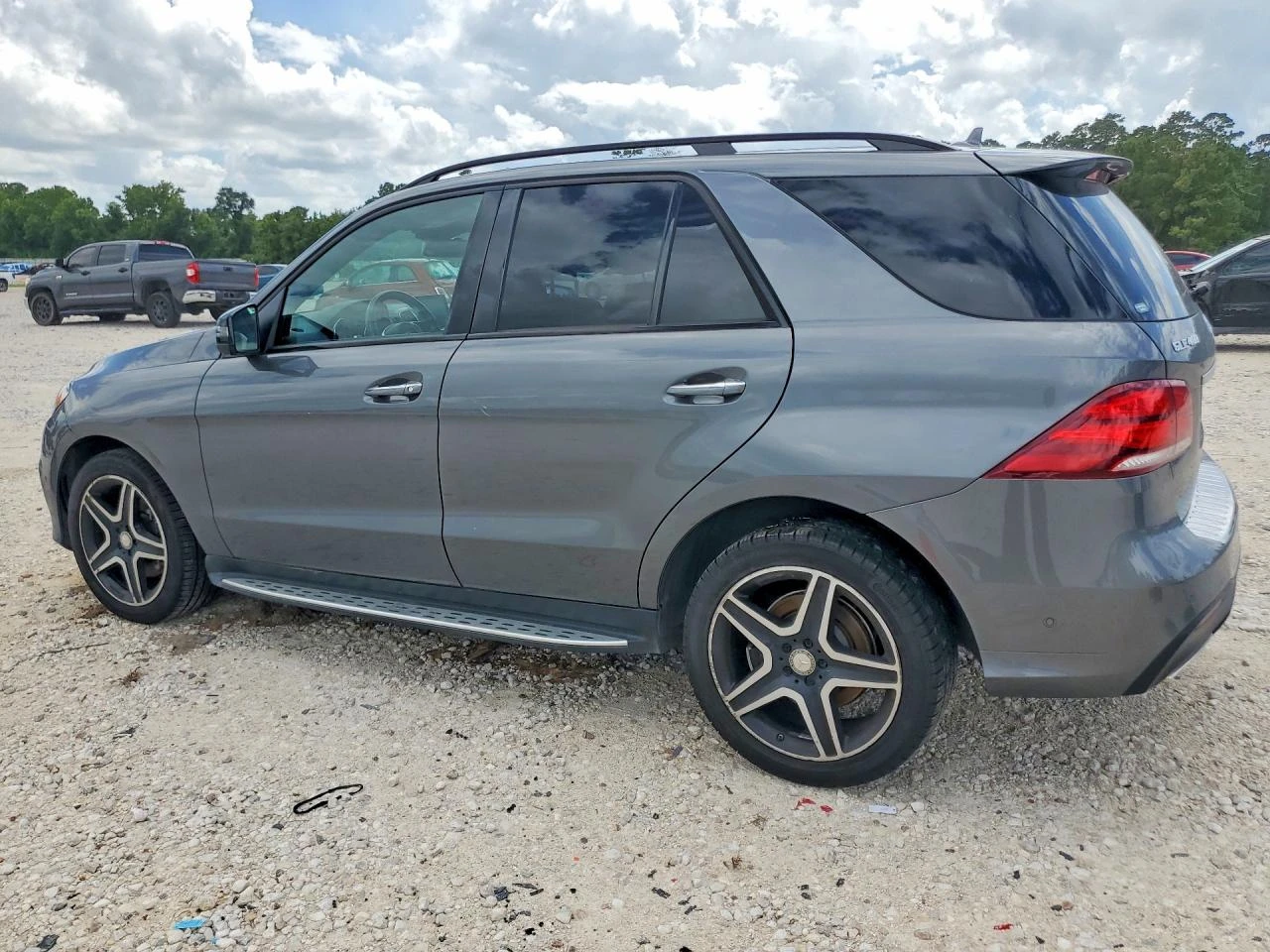 Mercedes-Benz GLE 400 AMG* 4MATIC* HARMAN/KARDON* FULL LED* , снимка 4 - Автомобили и джипове - 55494658