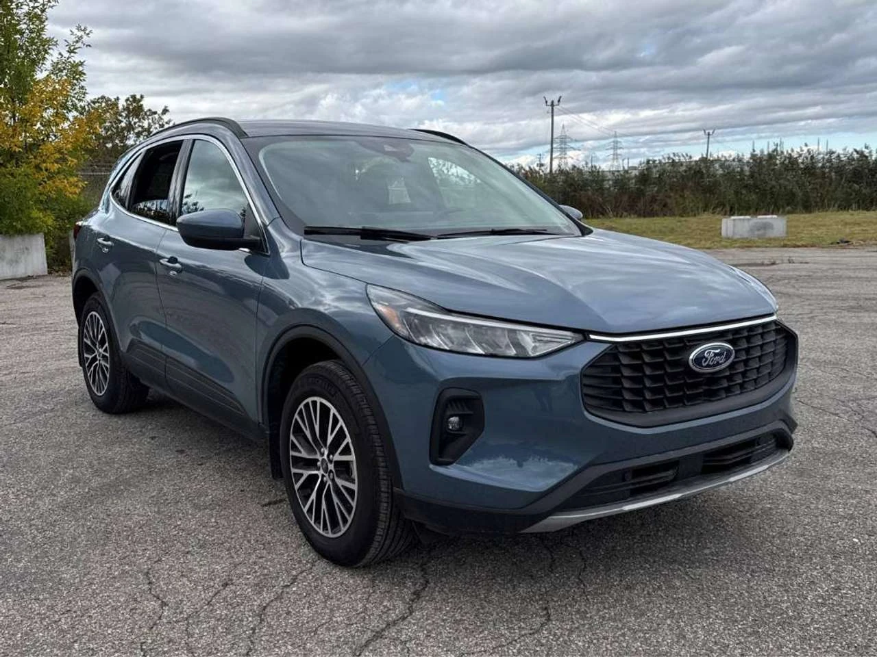Ford Escape PHEV, снимка 2 - Автомобили и джипове - 56541115