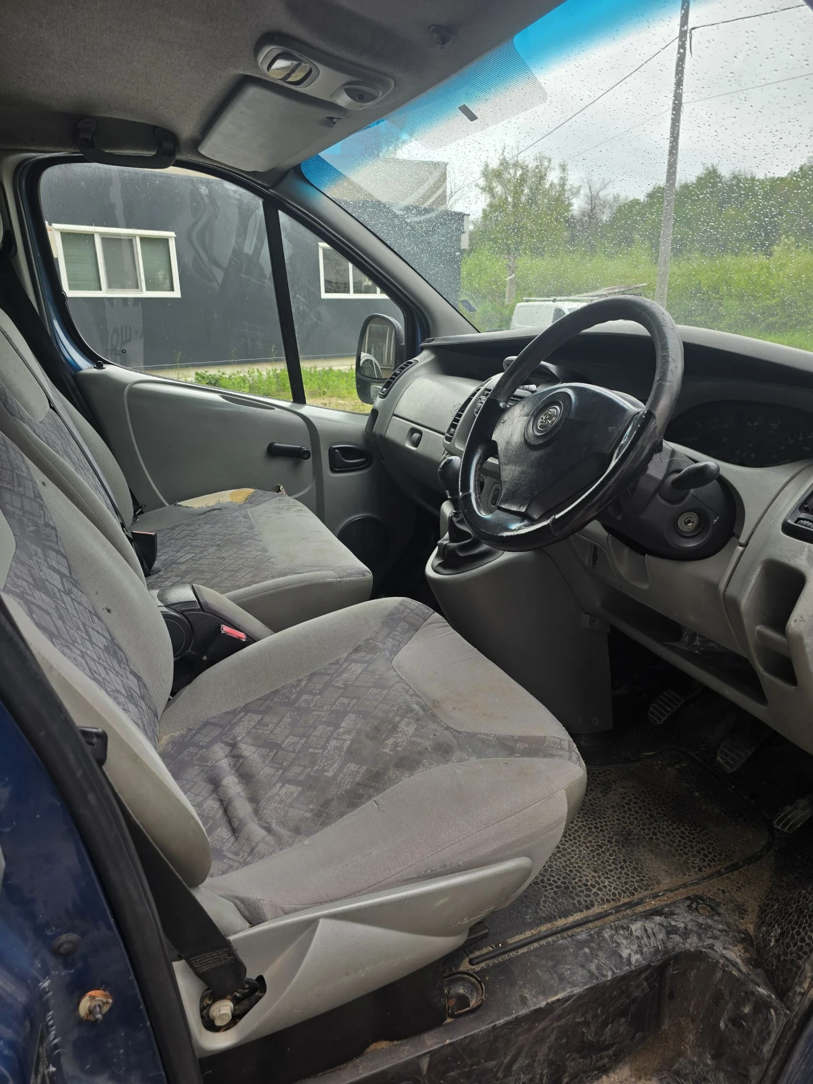 Opel Vivaro, снимка 3 - Бусове и автобуси - 54692235