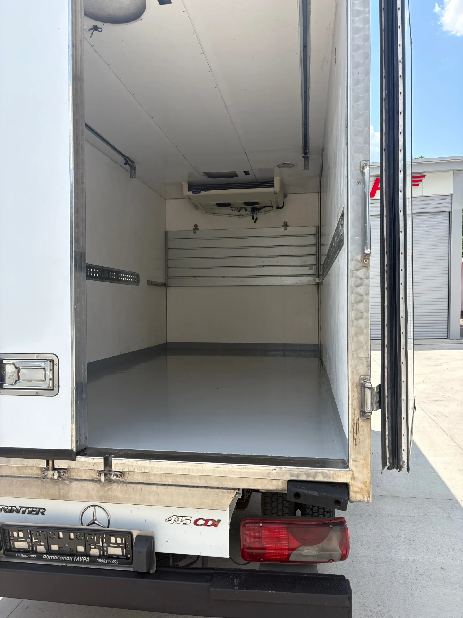 Mercedes-Benz Sprinter 415 CDI ДО 3, 5т ХЛАДИЛЕН 4, 2м, снимка 6 - Бусове и автобуси - 55316743