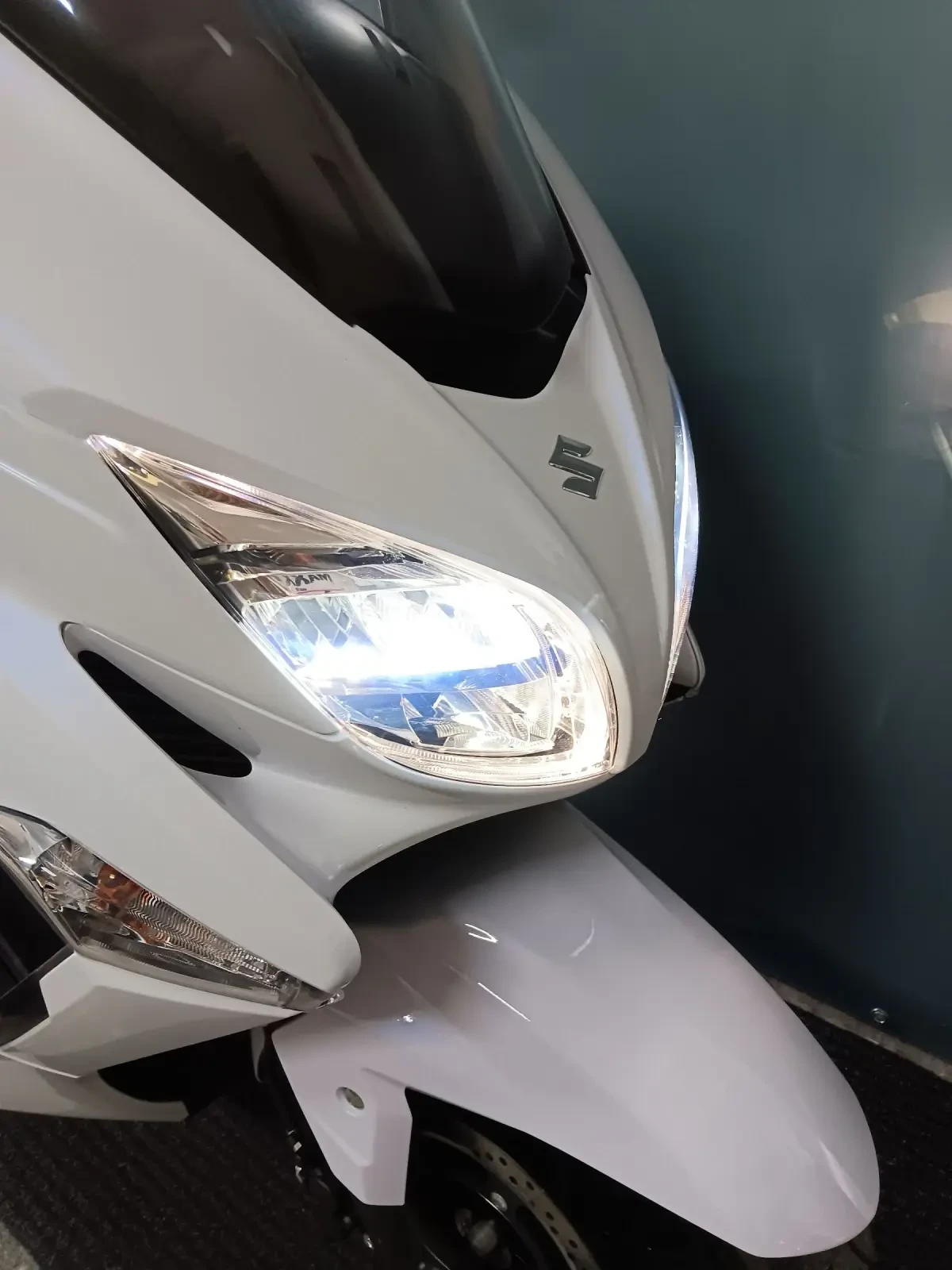 Suzuki Burgman 400i ABS FULL LED 2019г. - изображение 6