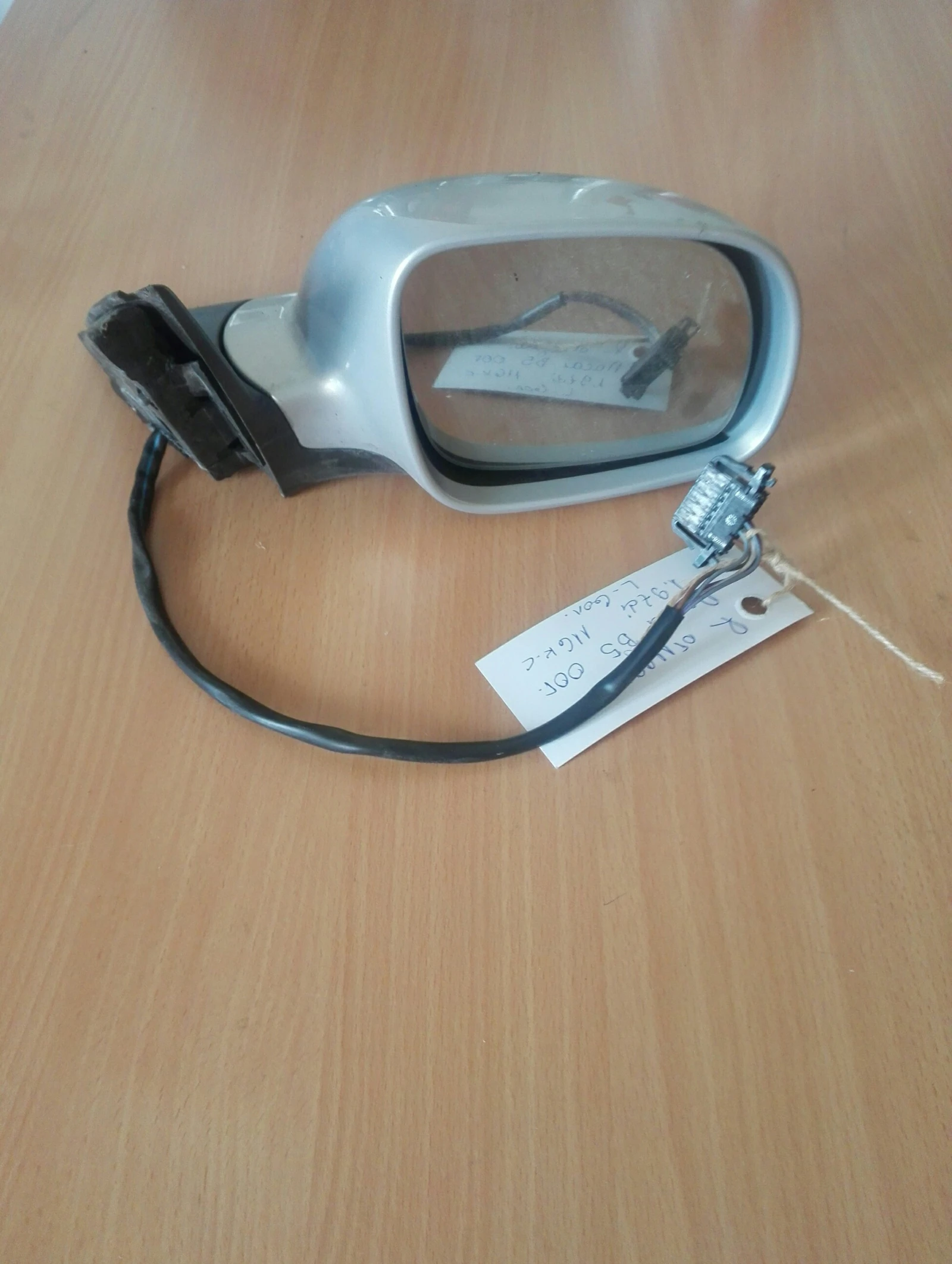 �������� ����� ���������� ����� �5 00�. (����) | Mobile.bg � ����������� 1