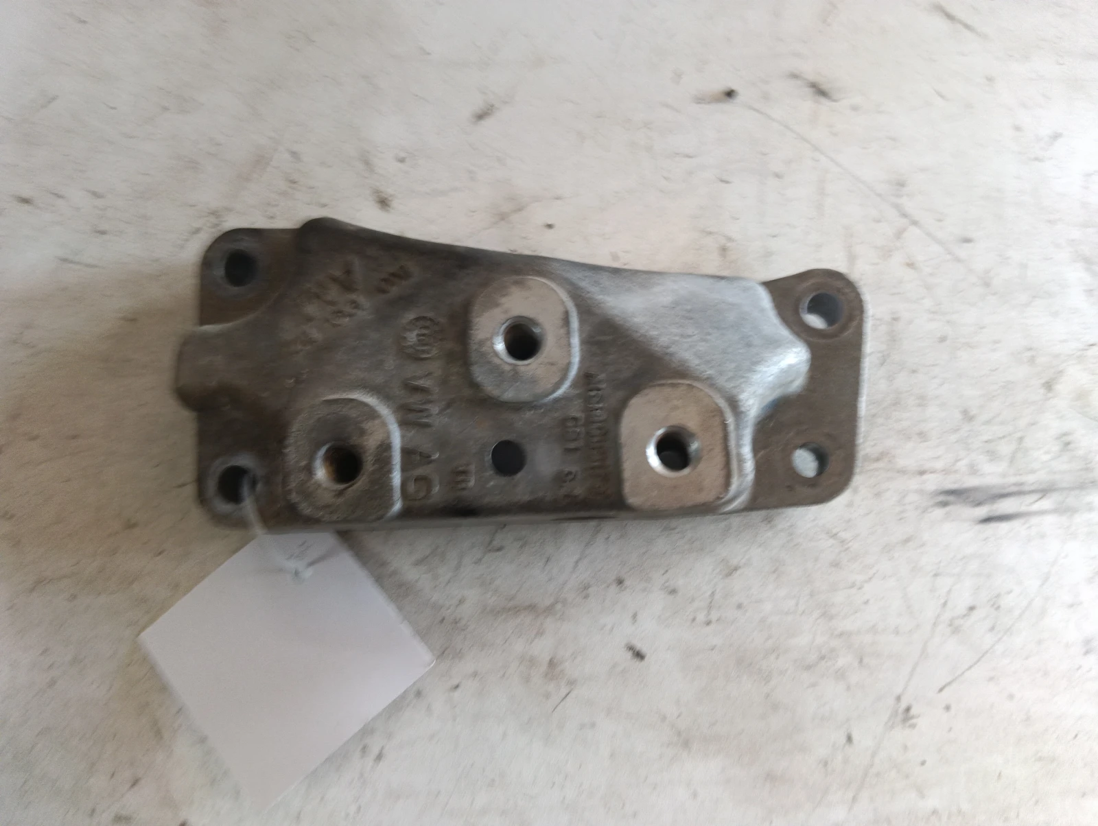 планка 1K0199117 Audi A3