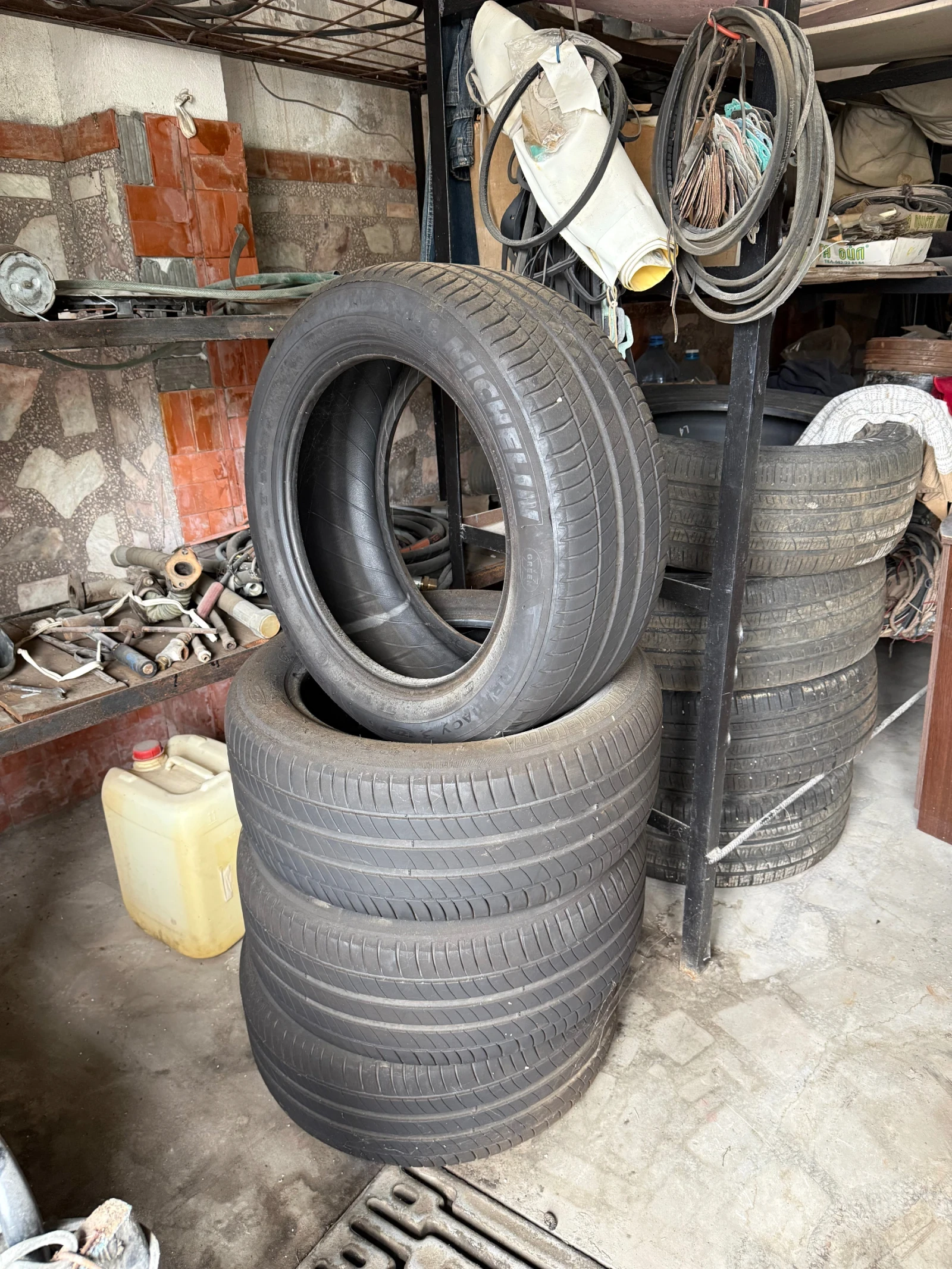Гуми Летни 235/50R18