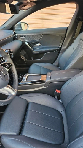 Mercedes-Benz CLA 180 Shooting brake ГАРАНЦИОНЕН, снимка 8