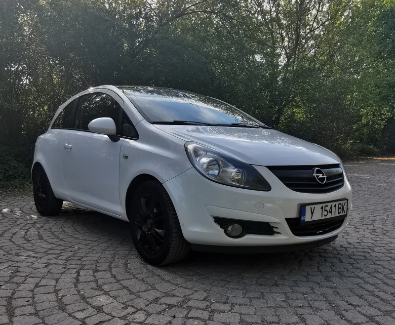 Opel Corsa 1.4, снимка 2 - Автомобили и джипове - 45911217