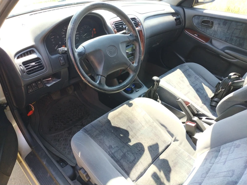 Mazda 626 GF, снимка 9 - Автомобили и джипове - 47411400