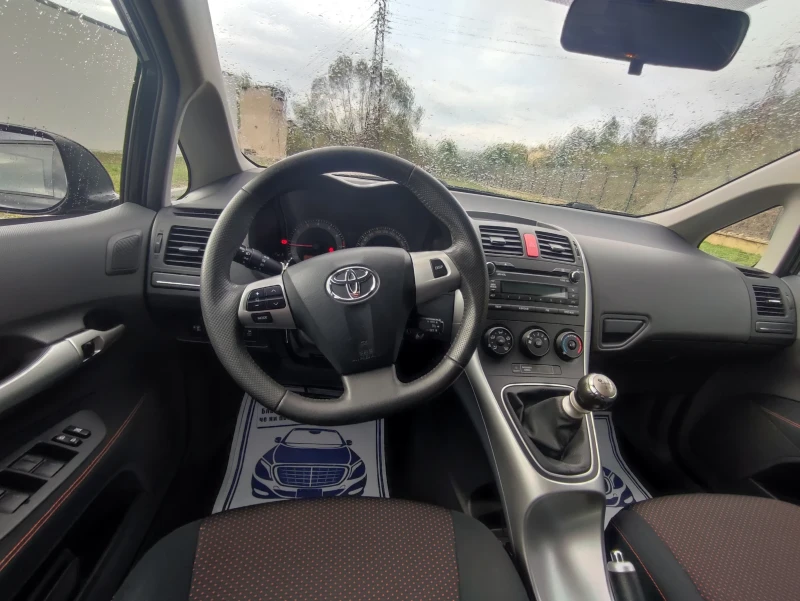 Toyota Auris 1.8i 147 ps ШВЕЙЦАРИЯ , снимка 12 - Автомобили и джипове - 47457391