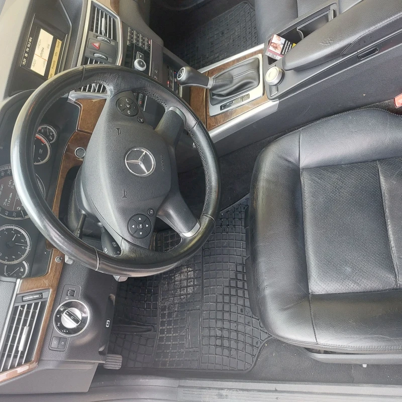 Mercedes-Benz E 200 2.2 CDI, снимка 11 - Автомобили и джипове - 47589580