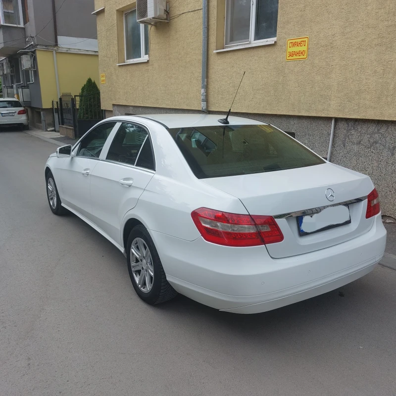 Mercedes-Benz E 200 2.2 CDI, снимка 6 - Автомобили и джипове - 47589580