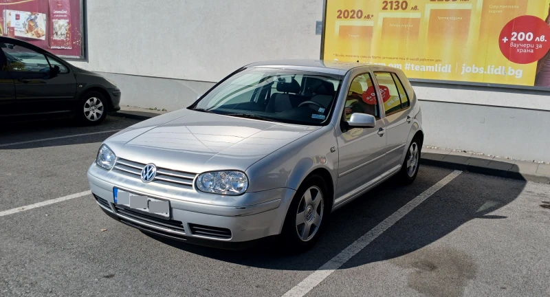 VW Golf, снимка 2 - Автомобили и джипове - 47793669