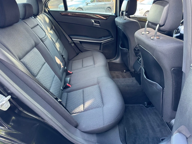 Mercedes-Benz E 220 170кс.-АВТОМАТ, снимка 10 - Автомобили и джипове - 52079041