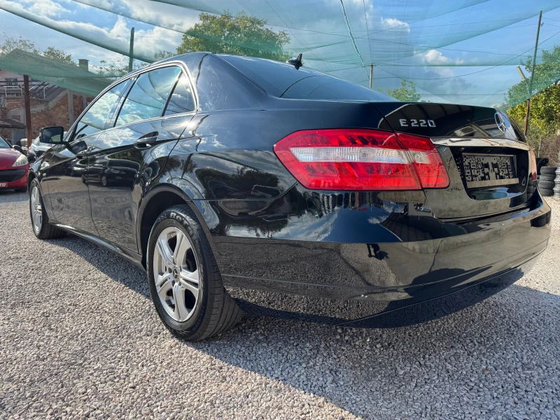 Mercedes-Benz E 220 170кс.-АВТОМАТ, снимка 5 - Автомобили и джипове - 52079041