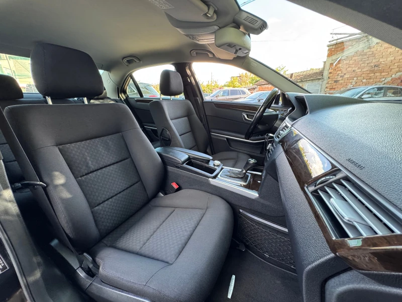 Mercedes-Benz E 220 170кс.-АВТОМАТ, снимка 13 - Автомобили и джипове - 52079041