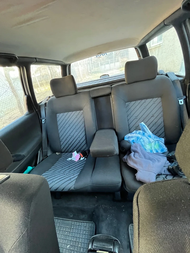 VW Passat, снимка 6 - Автомобили и джипове - 52937351