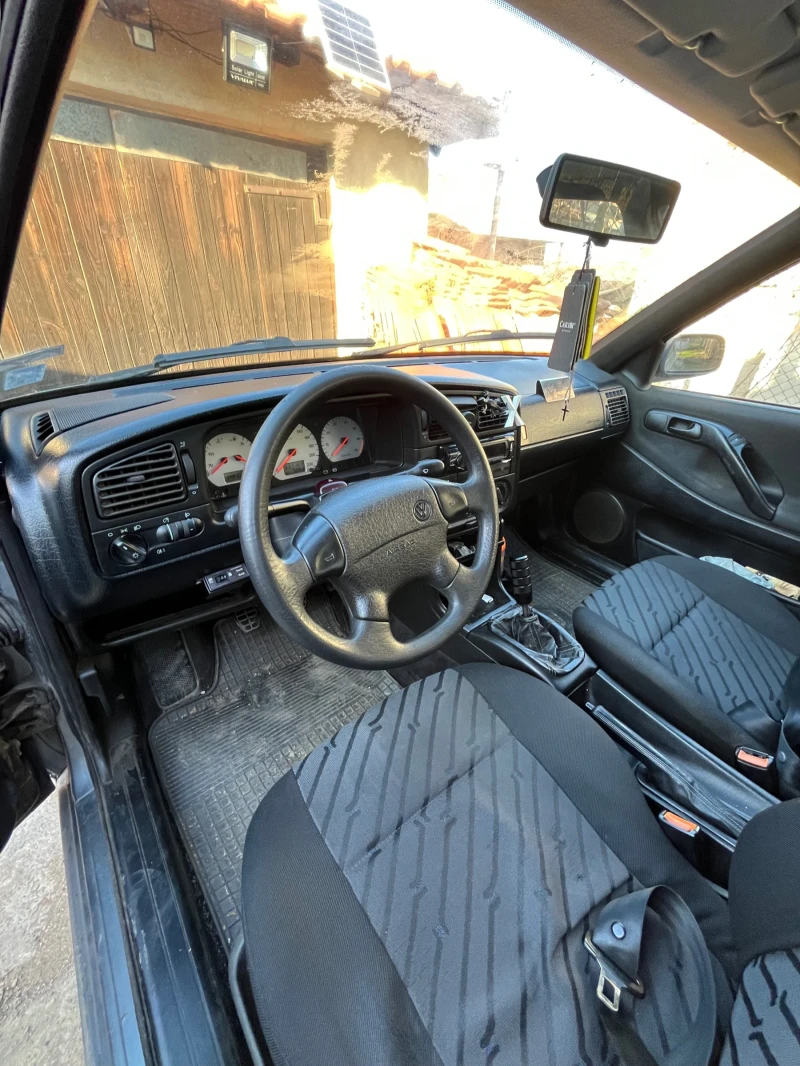 VW Passat, снимка 5 - Автомобили и джипове - 52937351