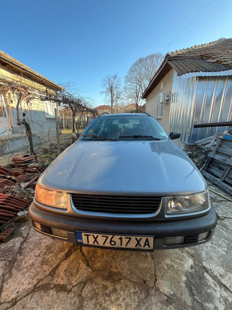VW Passat, снимка 4 - Автомобили и джипове - 52937351