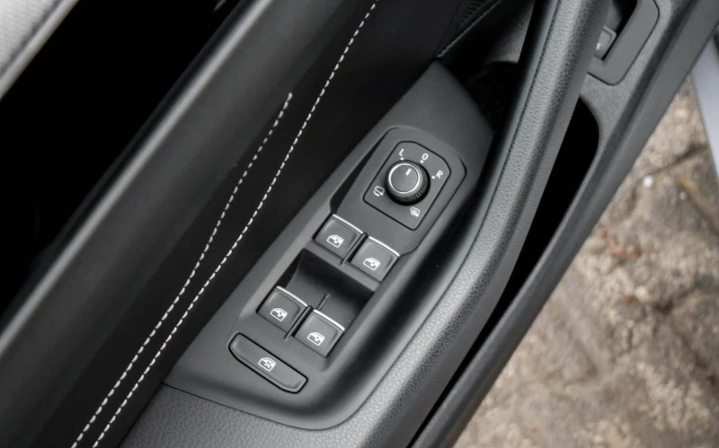 VW Arteon 2.0 TDI SHOOTING BRAKE R-LINE CAMERA MATRIX, снимка 10 - Автомобили и джипове - 53025960