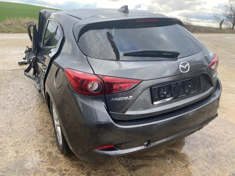 Mazda 3 2.2 skyactive, снимка 3 - Автомобили и джипове - 35192128